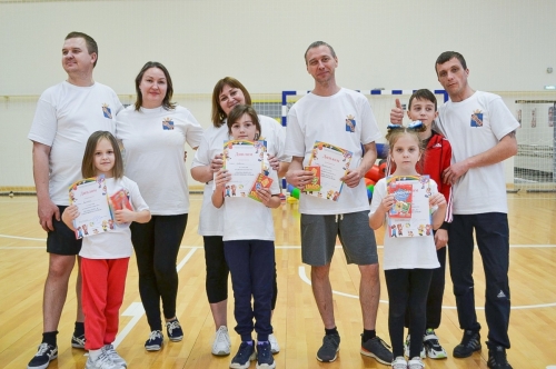 Спортивные семьи Богандинского выступили на районном конкурсе