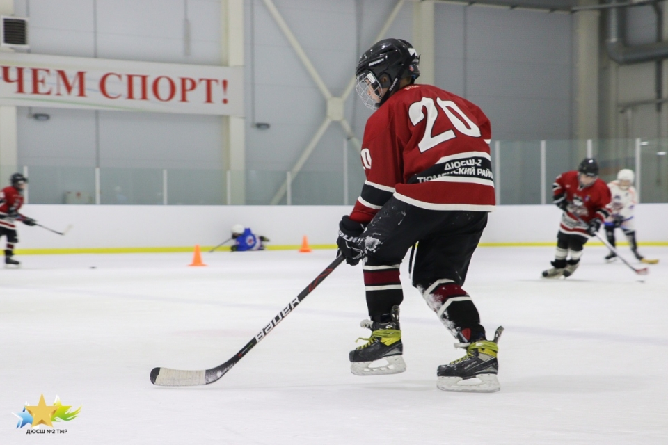 Жаркие хоккейные выходные пройдут на льду ДЮСШ № 2 ТМР