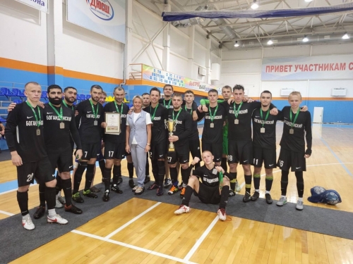 Футболисты Богандинского - серебряные призеры чемпионата Тюменского района
