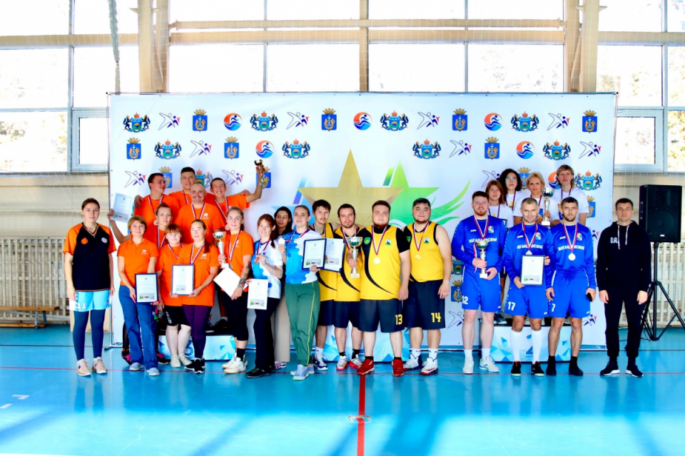 Трудовые коллективы Тюменского района сыграли в баскетбол 3х3