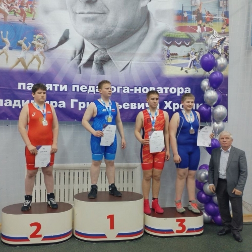 Богандинские борцы стали призерами спортивного фестиваля памяти В. Хромина